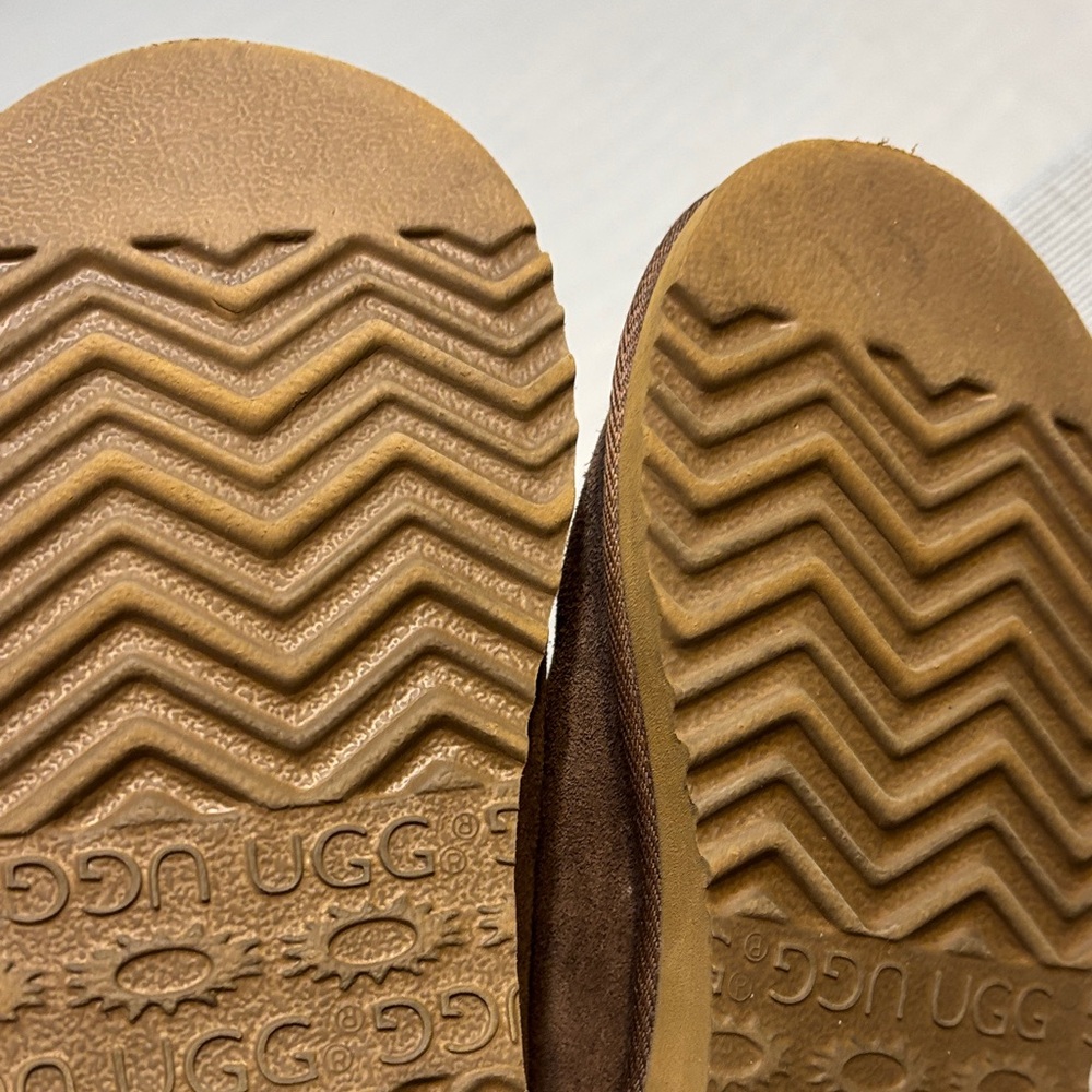 Ugg womens Brown Suede Slip-On Cozy Clog with Patterned Trim - Picture 11 of 11